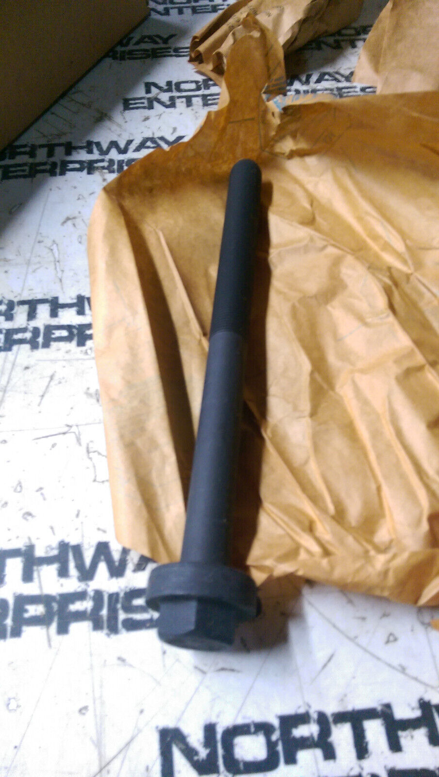3678804 CUMMINS HEAD BOLT