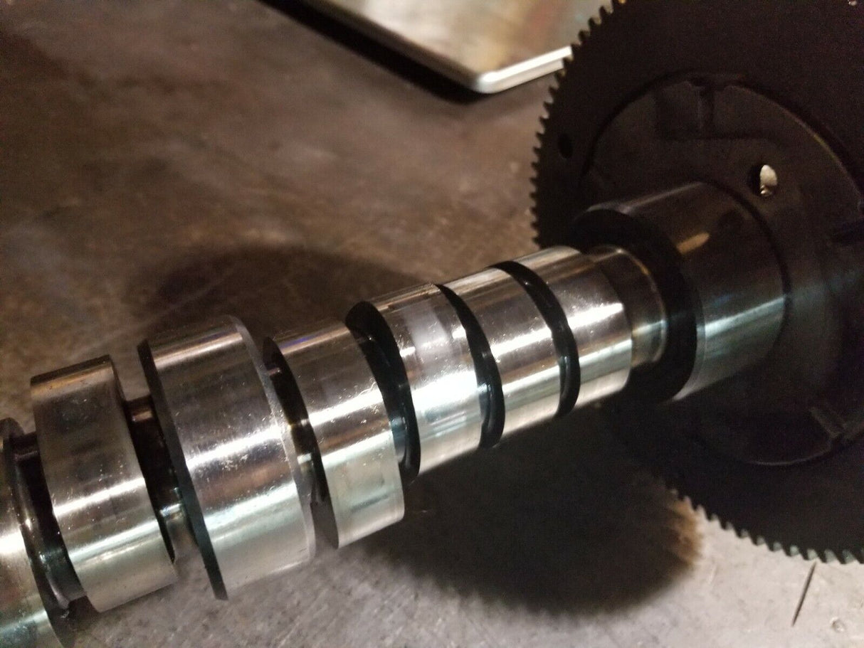07-10 2007-2010 DURAMAX LBZ LMM USED CAMSHAFT 98077453 ; 97211770 897362100 r21