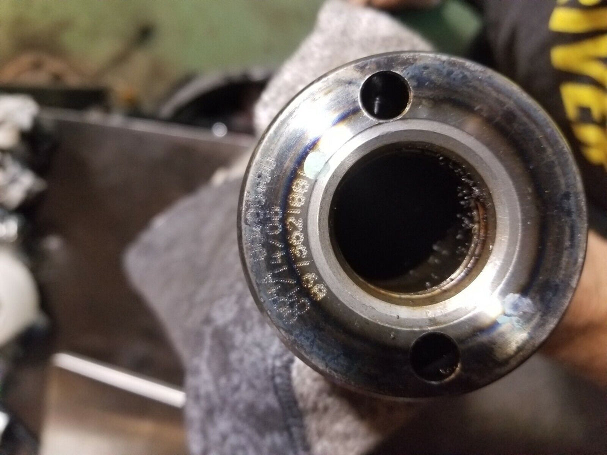 07-10 2007-2010 DURAMAX LBZ LMM USED CAMSHAFT 98077453 ; 97211770 897362100 r21