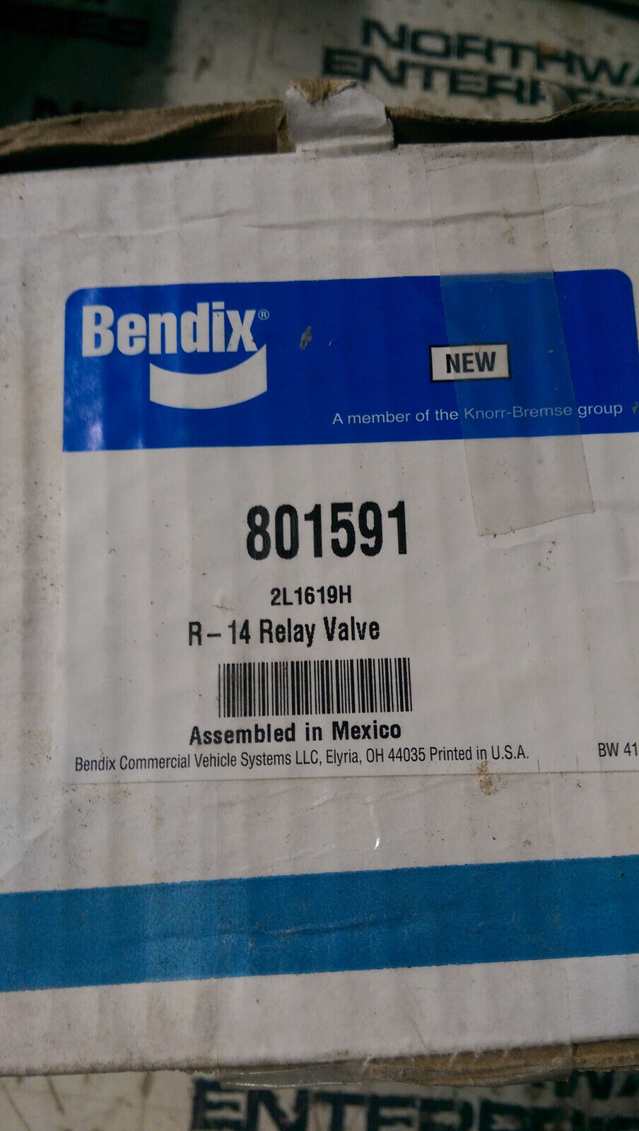 Genuine Bendix 801591 R-14 Relay Valve, 4 PSI Crack Pressure, 1/2" NPT Supply