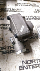 Genuine Bendix 801591 R-14 Relay Valve, 4 PSI Crack Pressure, 1/2" NPT Supply