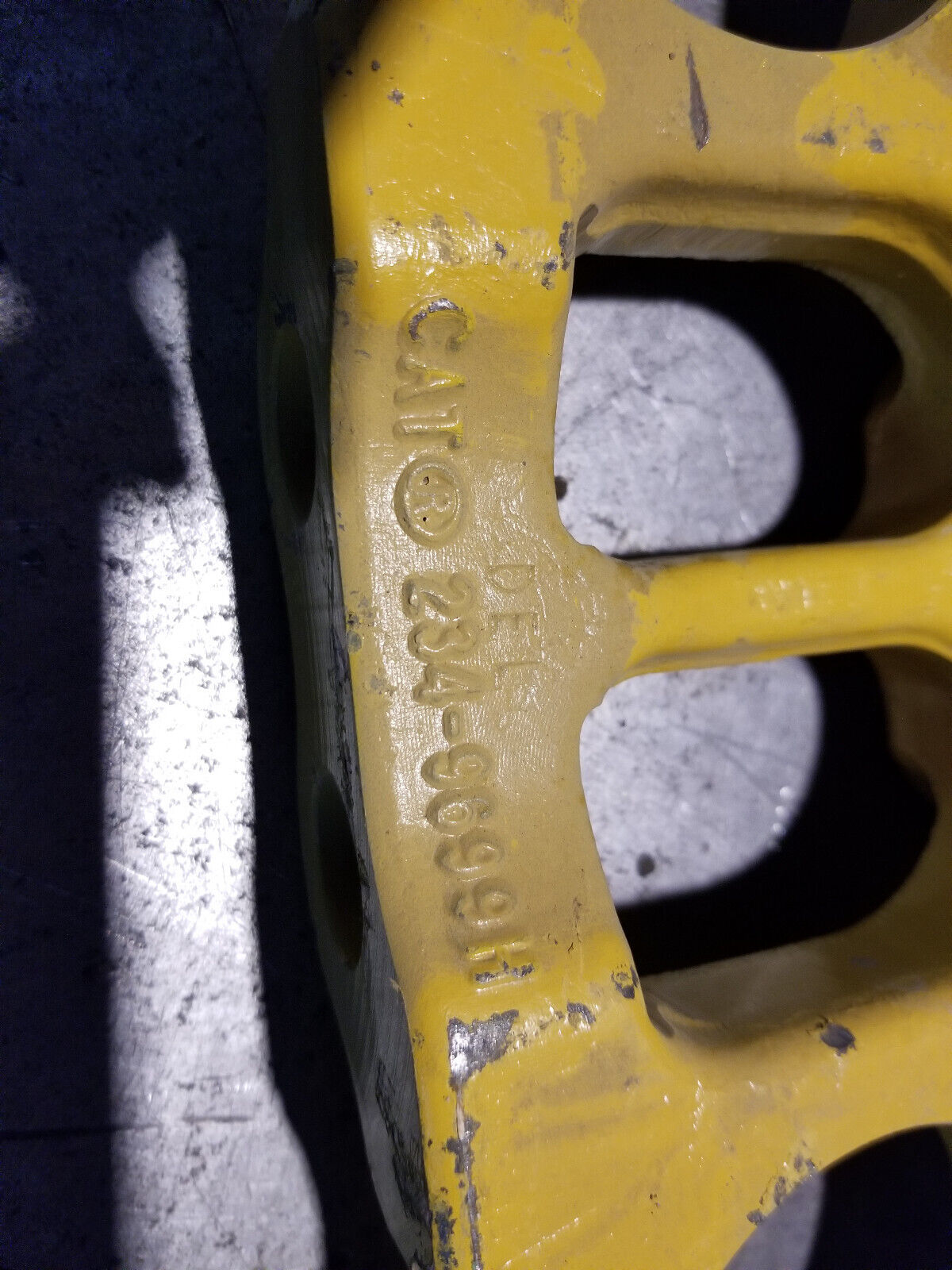 234-9699 Caterpillar 2349699 SALT Box Link in Undercarriage