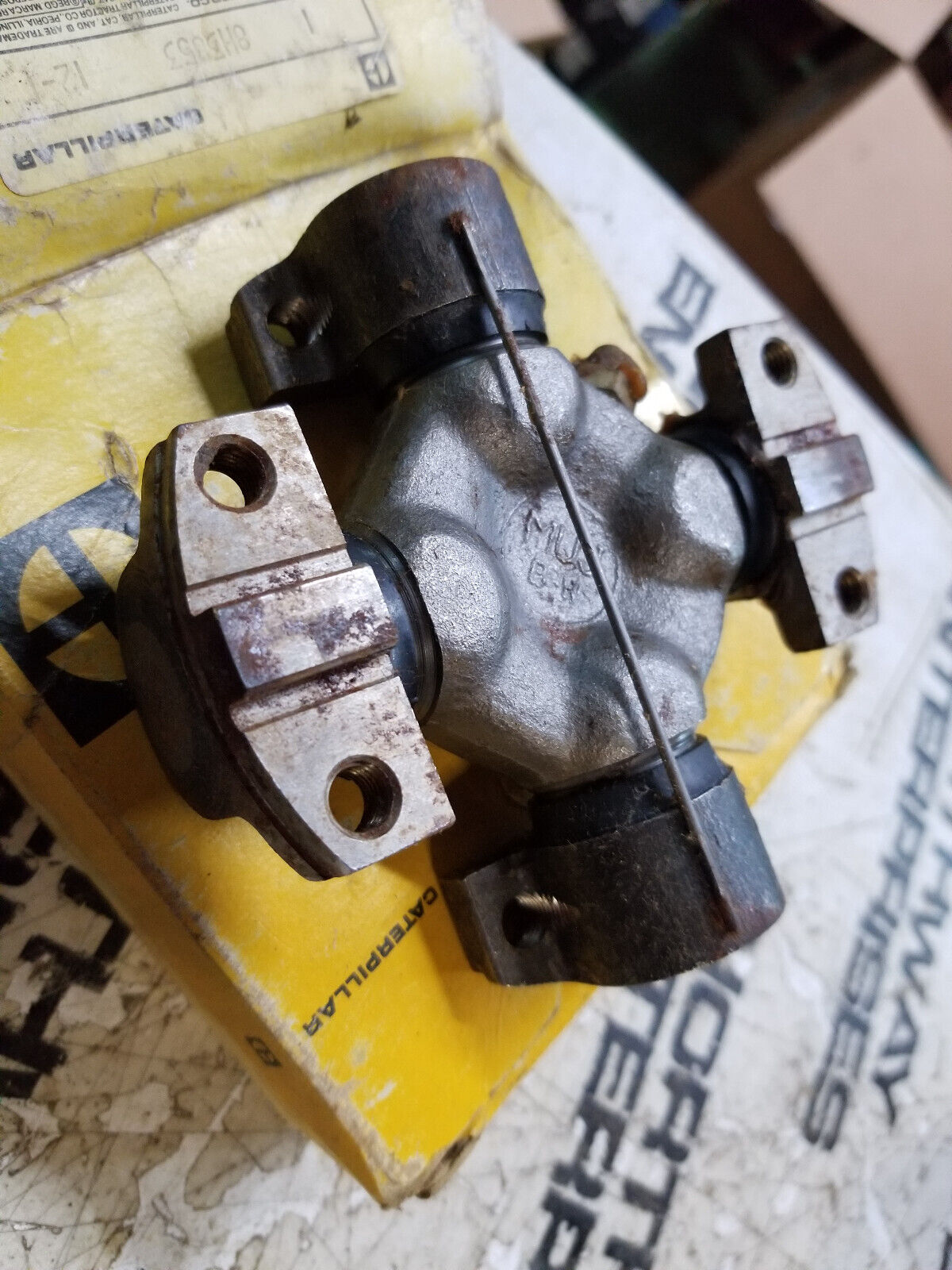 8H-3853 CATERPILLAR OEM U JOINT SPIDER BEARING 8H3853