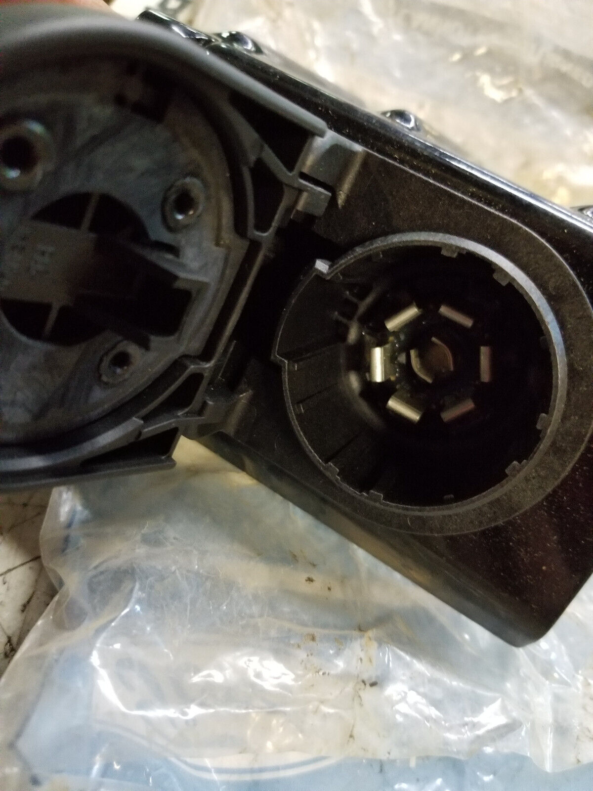 Genuine FORD OEM Ford Trailer Tow Plug In Socket 9C3Z14489A 9C3Z-14489-A