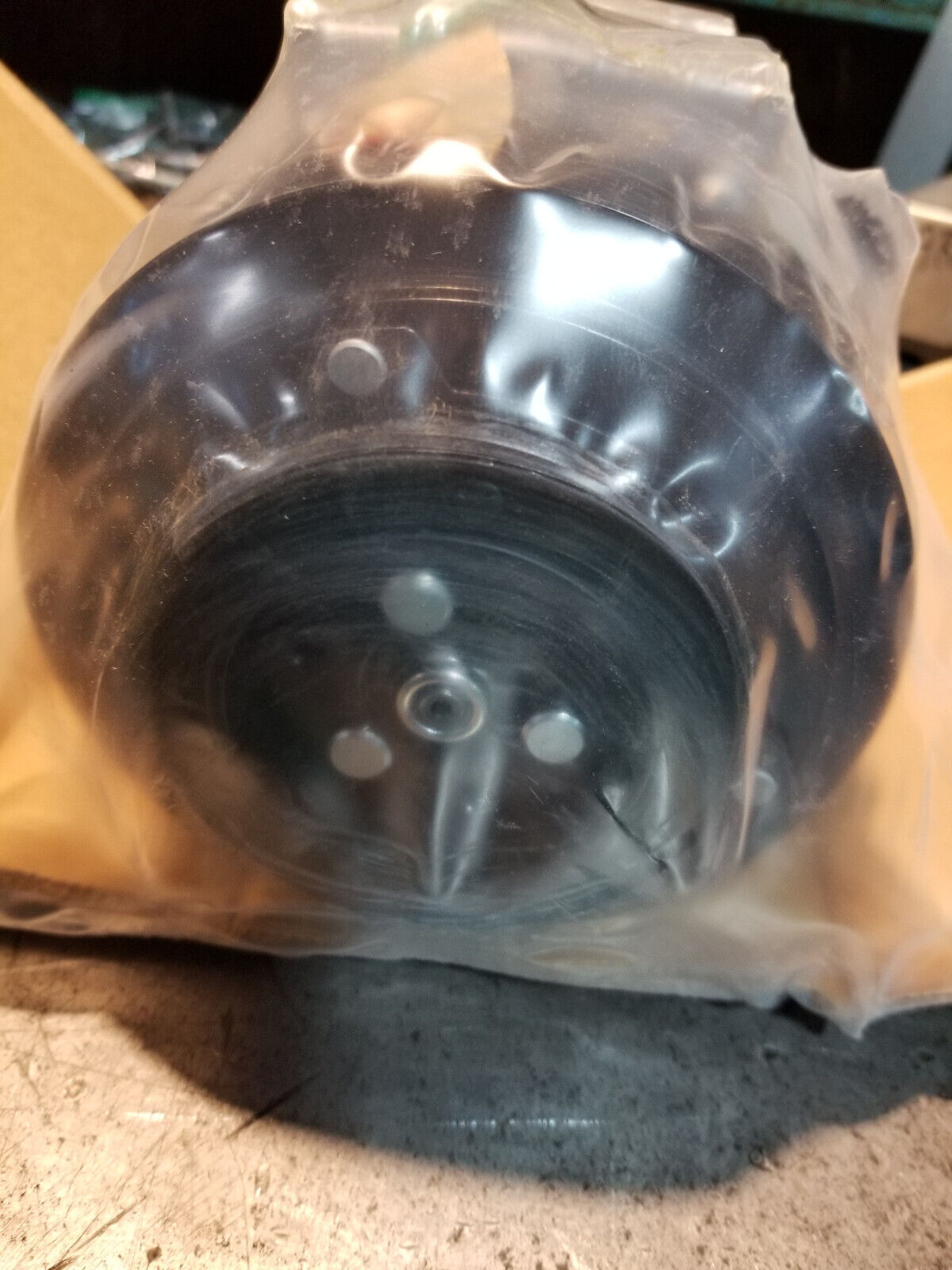 472-0559 AC COMPRESSOR 24V R134a CAT 4720559