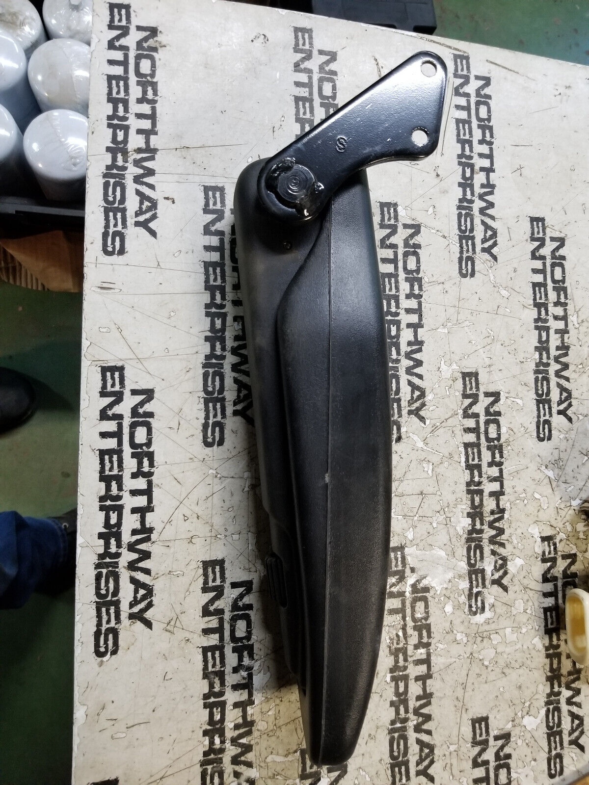 CAT ARM SUPPORT REST 242-8765 2428765