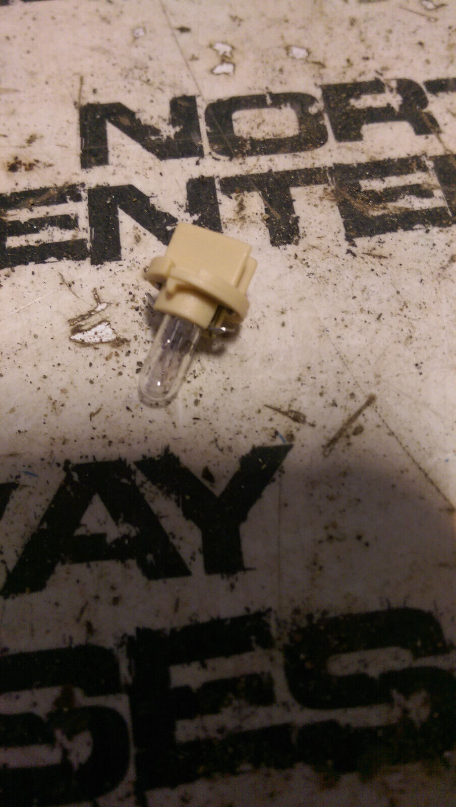 5F9Z-13B765-BA FORD BULB