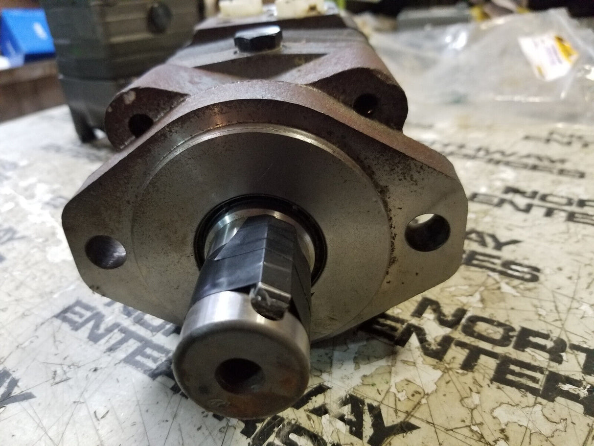 New Genuine OEM Danfoss Orbit Hydraulic Motor OMS80 151F2316 142-956 rpm 80-500