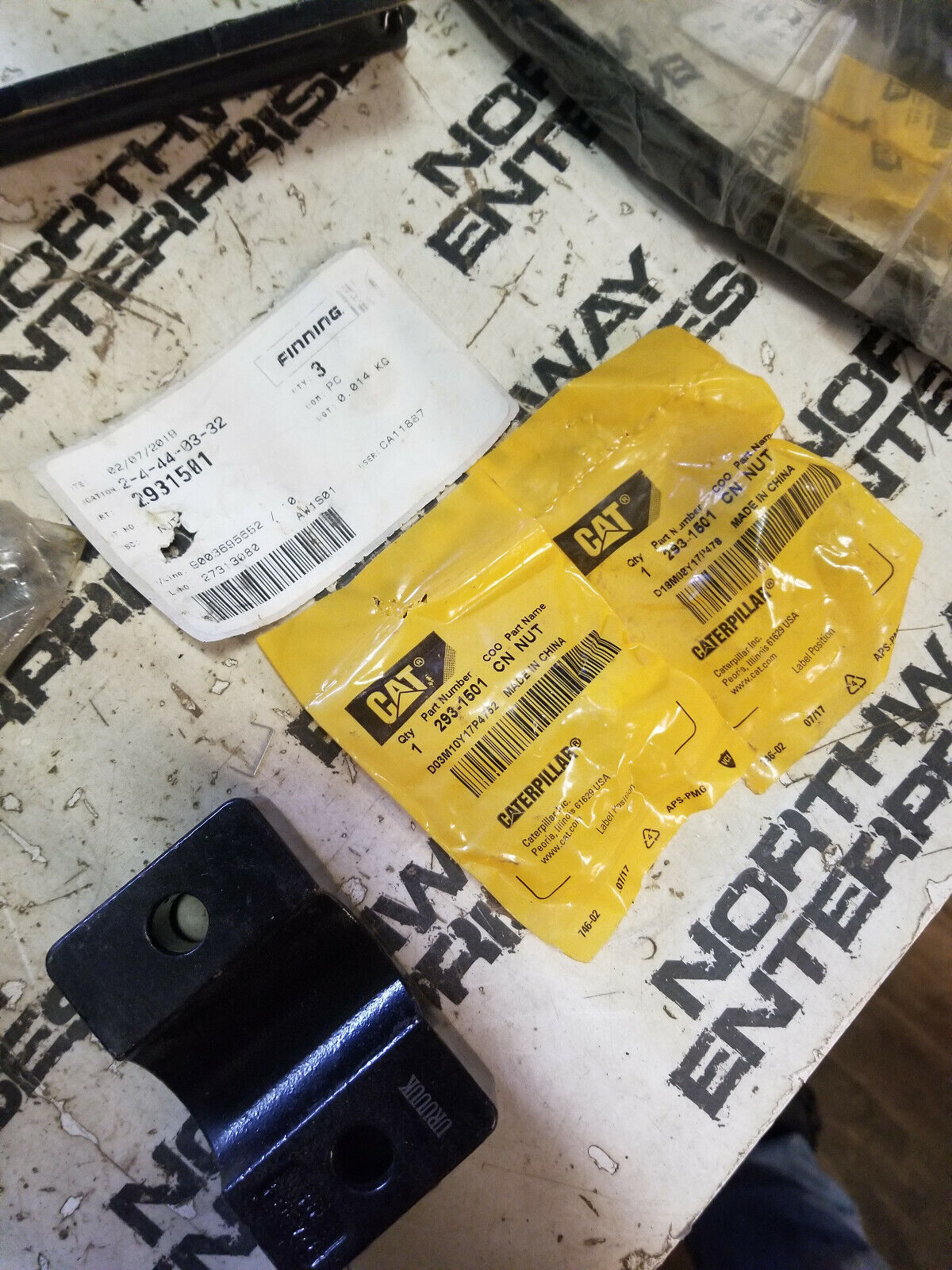 394-9459: Mirror Assembly, WITH BRACKET 327-3073