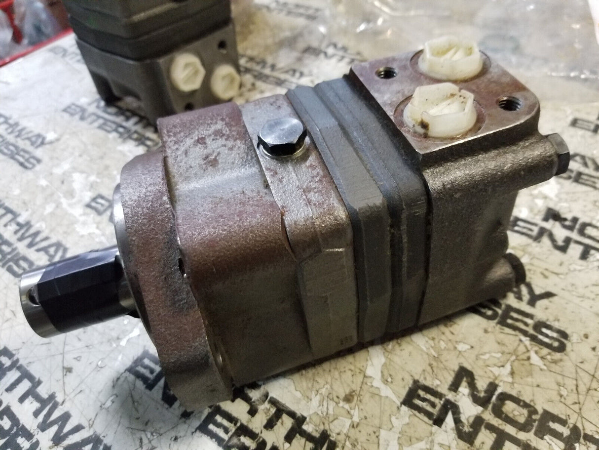 New Genuine OEM Danfoss Orbit Hydraulic Motor OMS80 151F2316 142-956 rpm 80-500