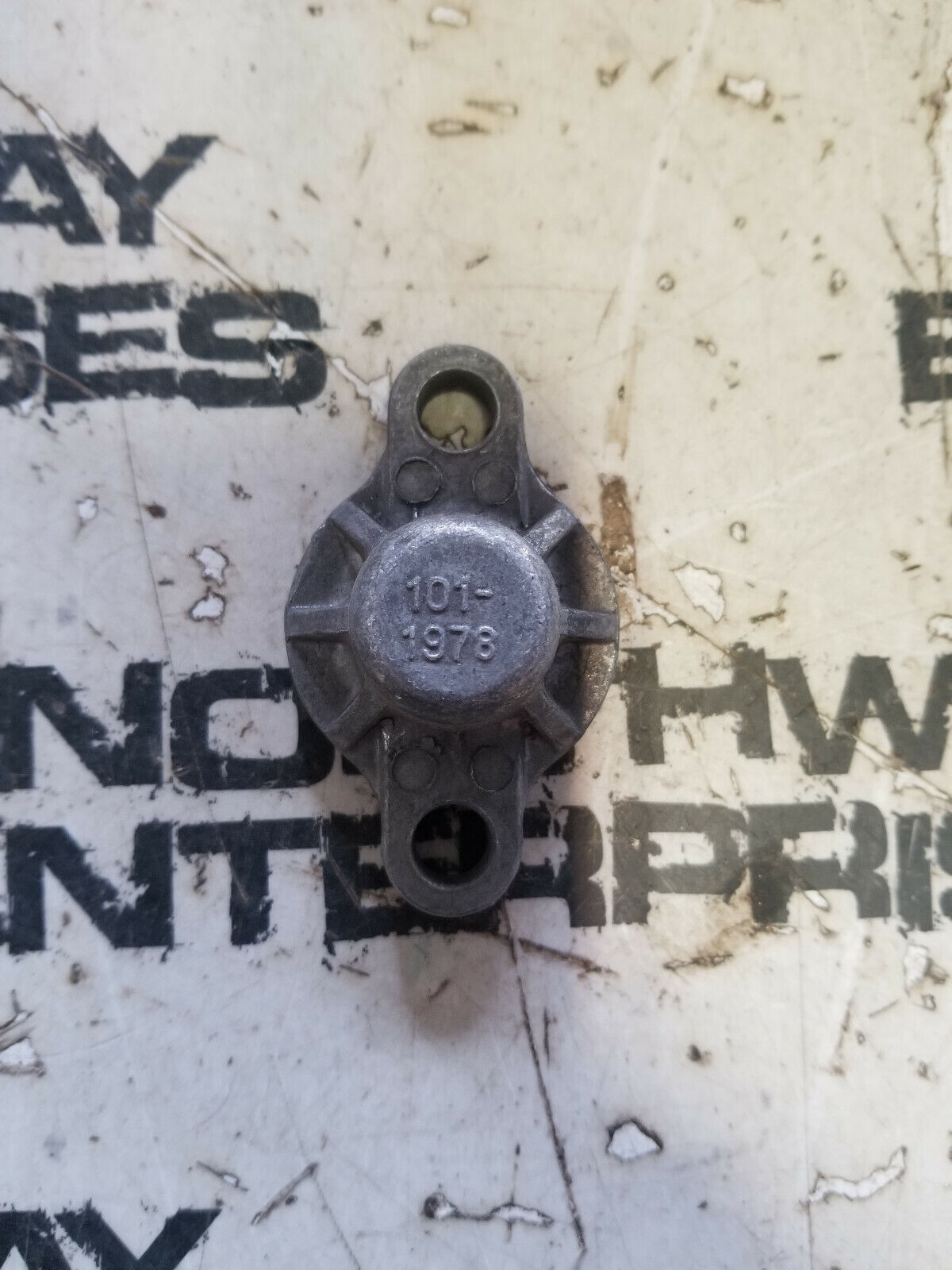 101-1978 CATERPILLAR COVER