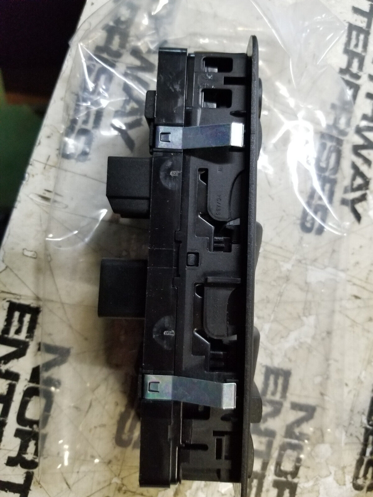 Genuine Mopar Front Door Switch And Bezel Left Front Door 68620448AA