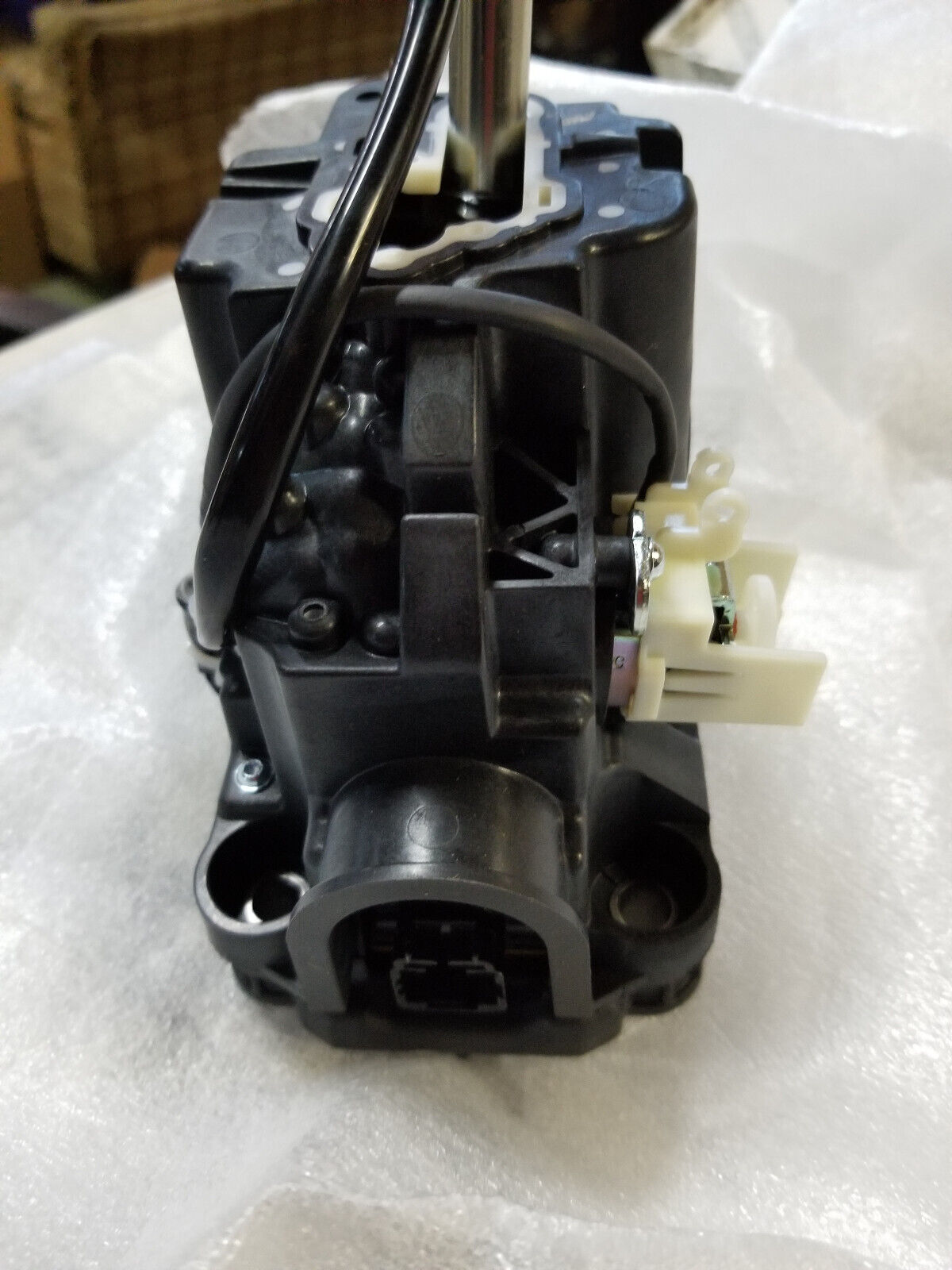 TRANSMISSION SHIFTER 04670717AF OEM MOPAR