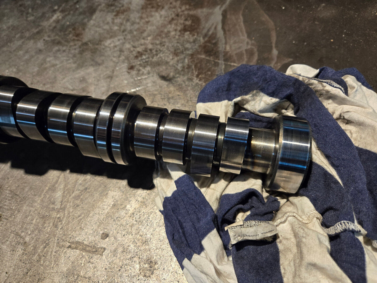 POLISHED 01-05 2001-2005 DURAMAX LB7 LLY USED CAMSHAFT 98077453 97211770
