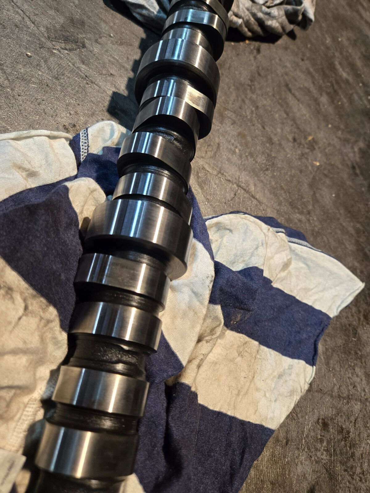 POLISHED 6.5L / 6.2L Diesel Camshaft - No core needed 14066308