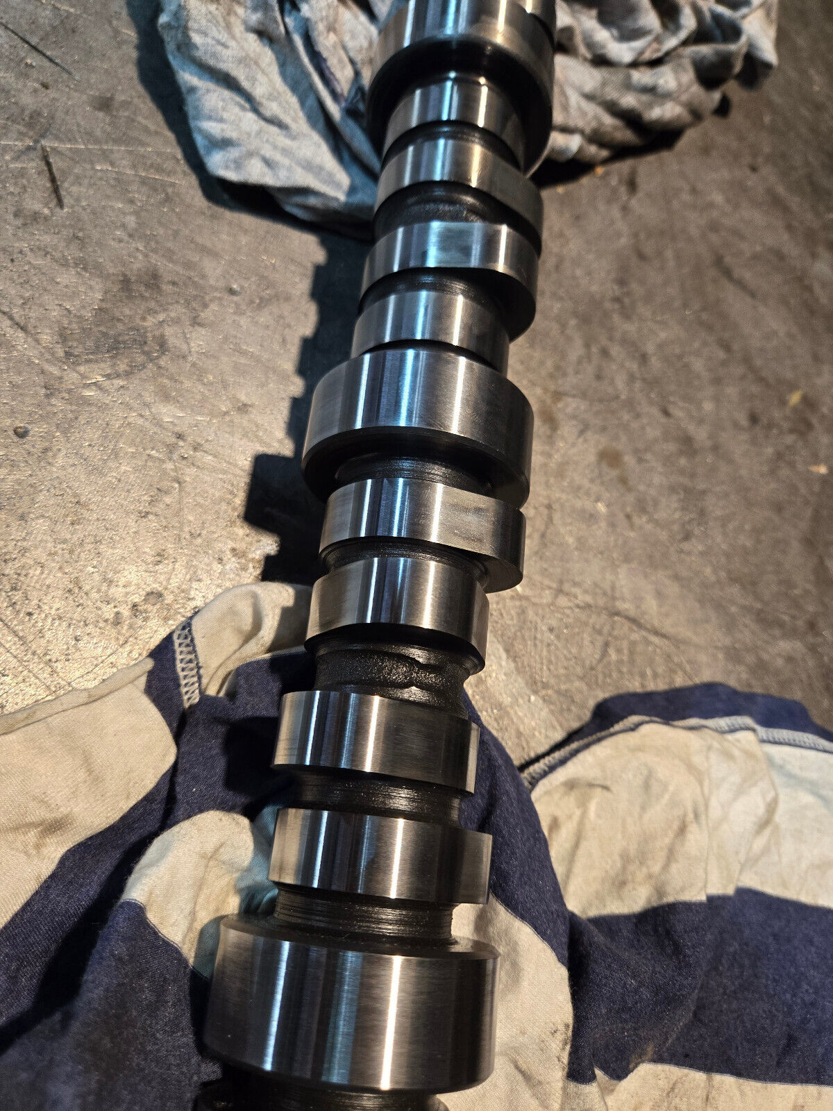 POLISHED 6.5L / 6.2L Diesel Camshaft - No core needed 14066308