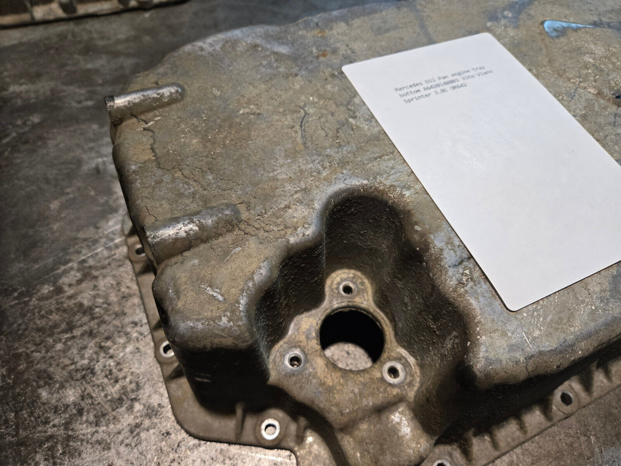 A6420140803  2007-18 Mercedes-Benz Sprinter 2500 3.0 M642 Lower Engine Oil Pan