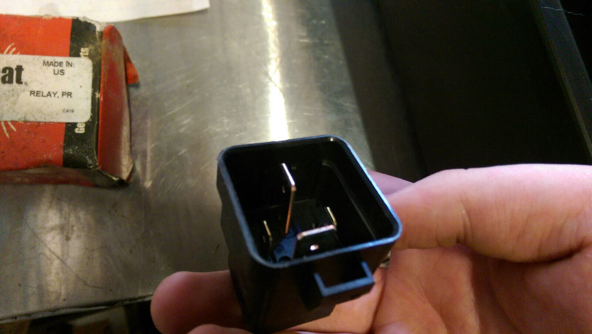 7299886 BOBCAT GLOW PLUG RELAY