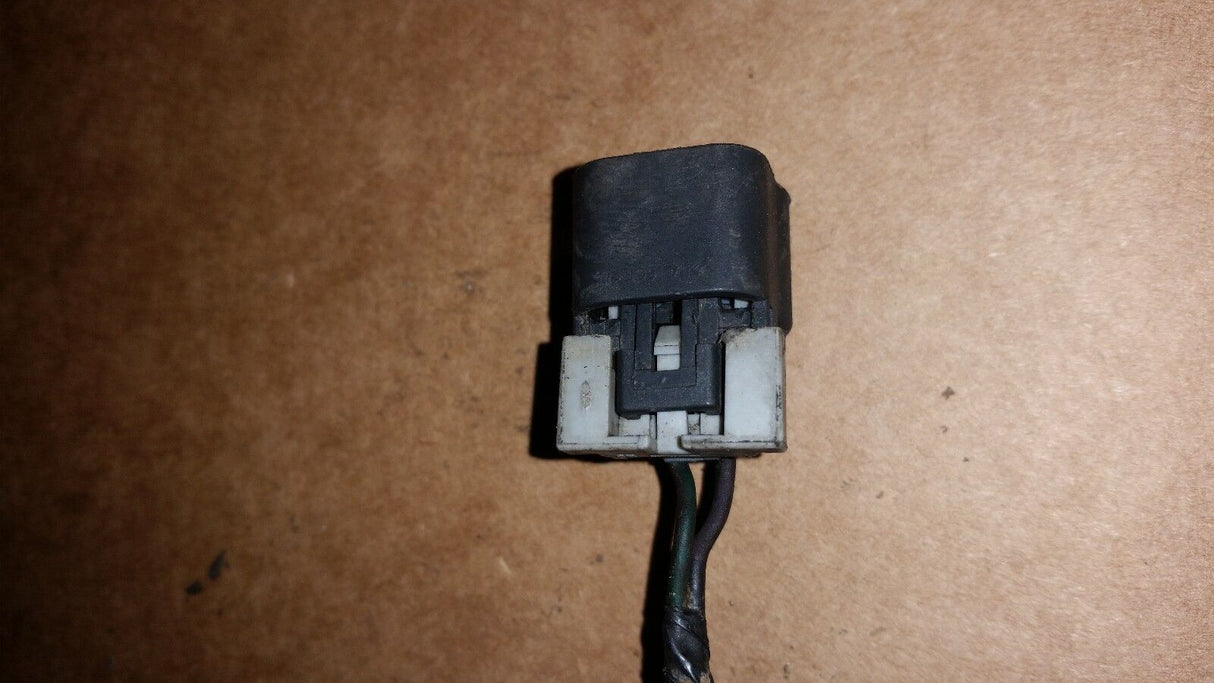 2 WIRE 2008-2010 6.4L POWERSTROKE ENGINE PIGTAIL white