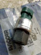 LOW PRESSURE SWITCH - A/C GENUINE PACCAR 652578BSM / 1000198469 850-8009 S180216