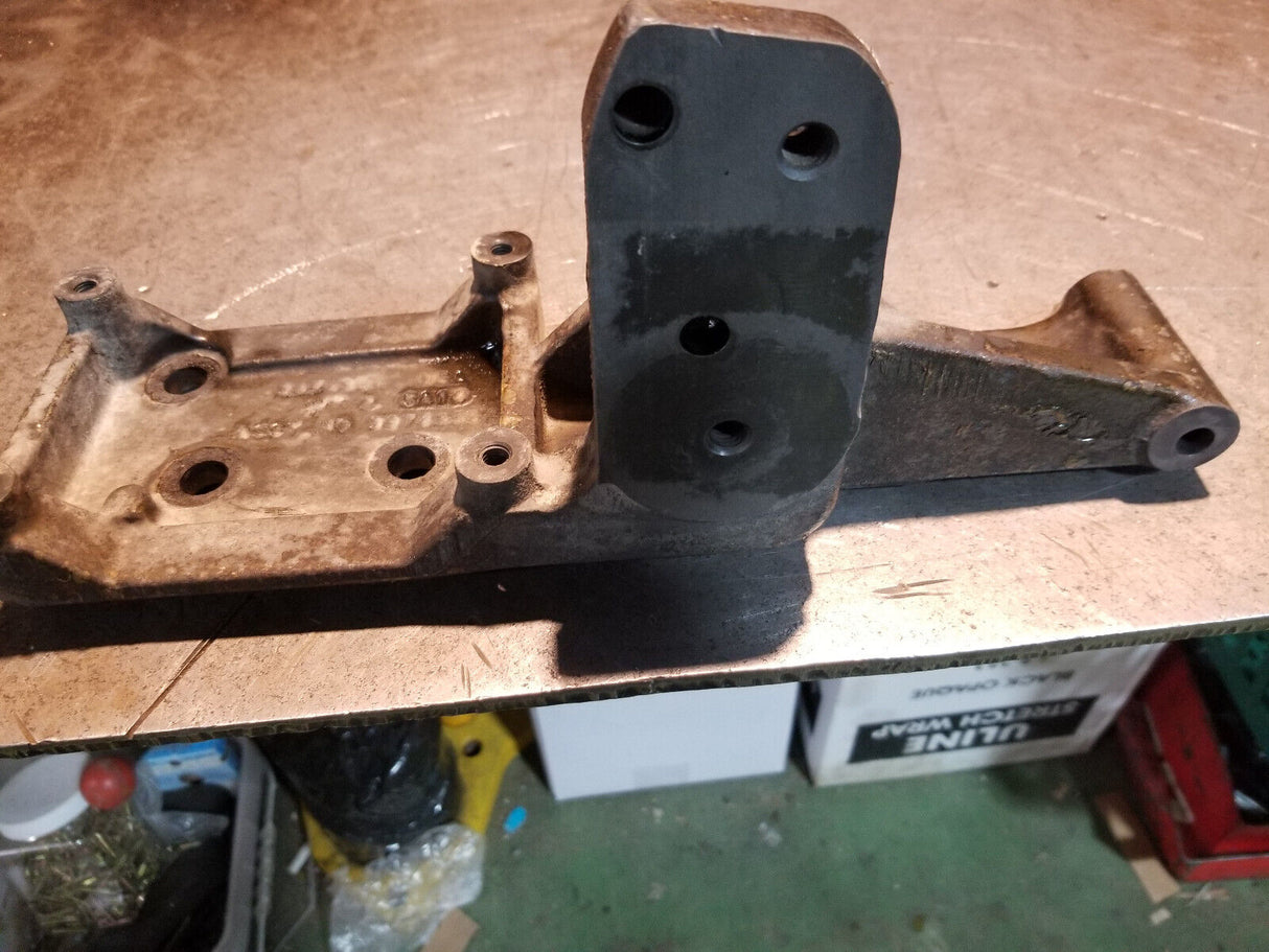 03-07 Dodge Ram Cummins 5.9L Engine 3974354 Ac compressor bracket 3974355