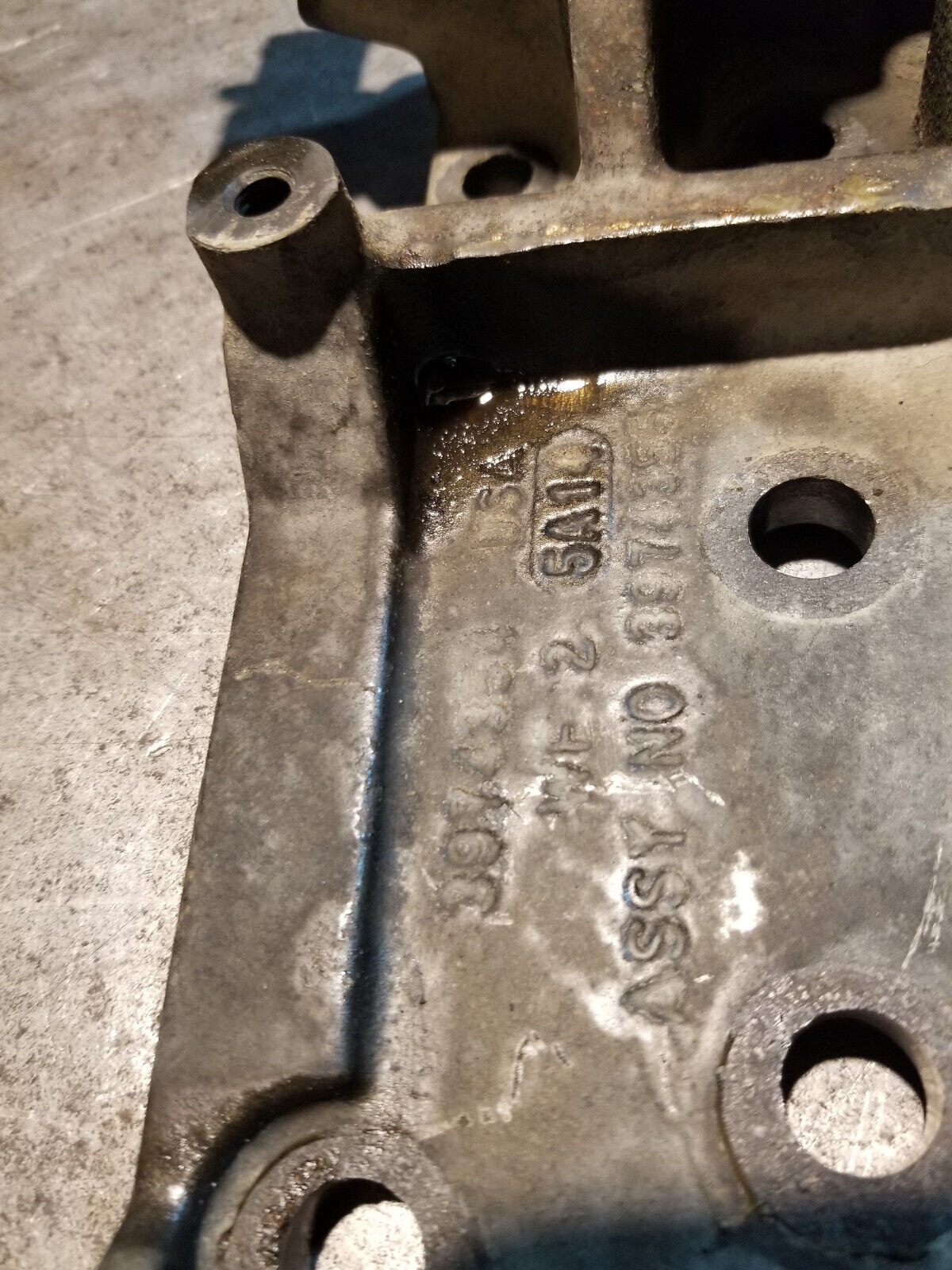 03-07 Dodge Ram Cummins 5.9L Engine 3974354 Ac compressor bracket 3974355