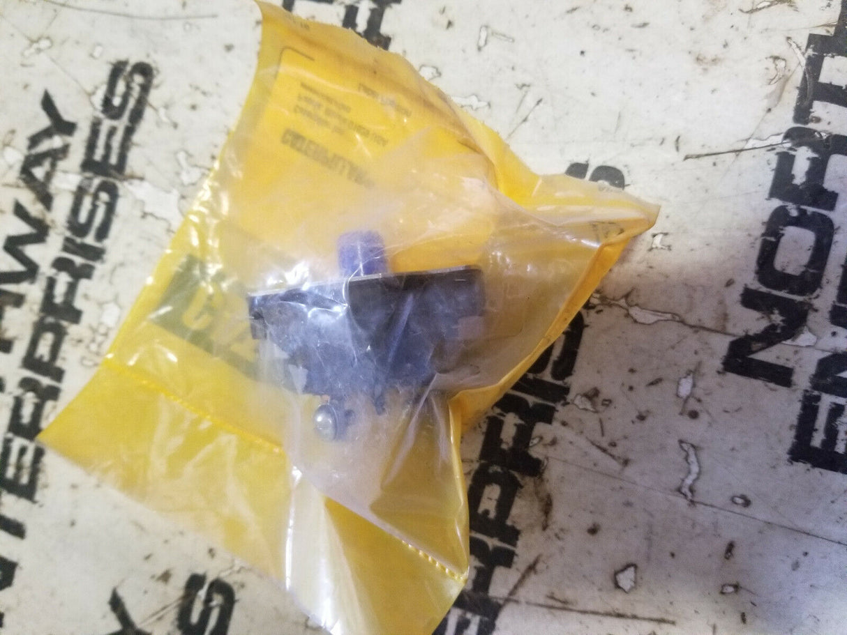 6T-3643 CATERPILLAR CIRCUIT BREAKER