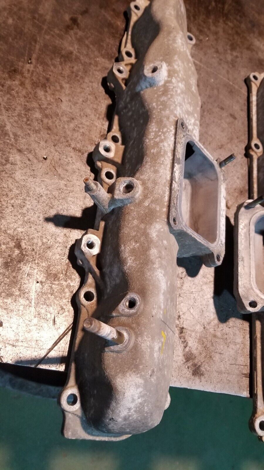 01 02 03 04 2001 2002 2003 Duramax LB7 Intake Manifold LH and RH Side Set of 2
