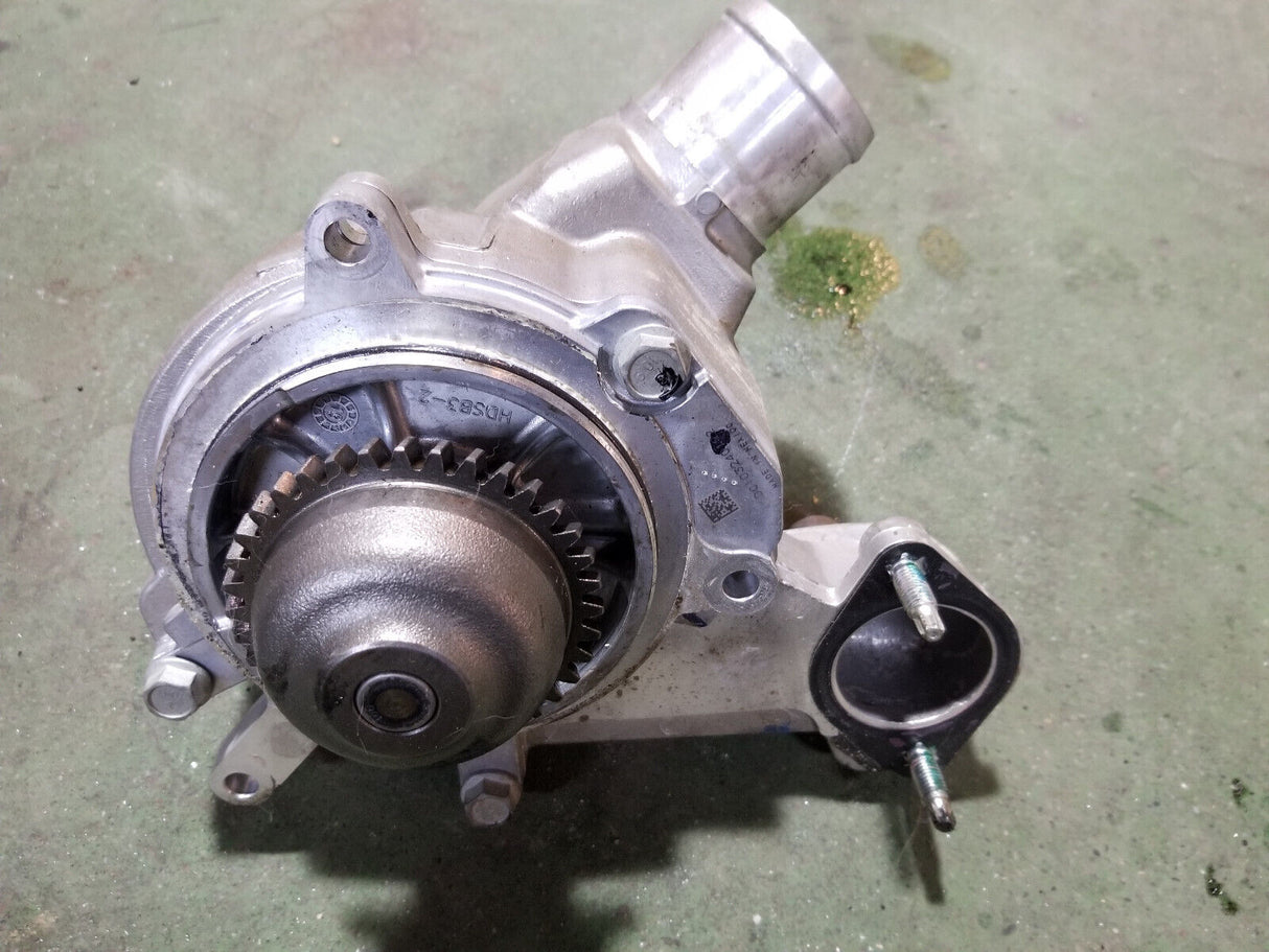 L5P 6.6L DURAMAX GM  12680257  WATER PUMP