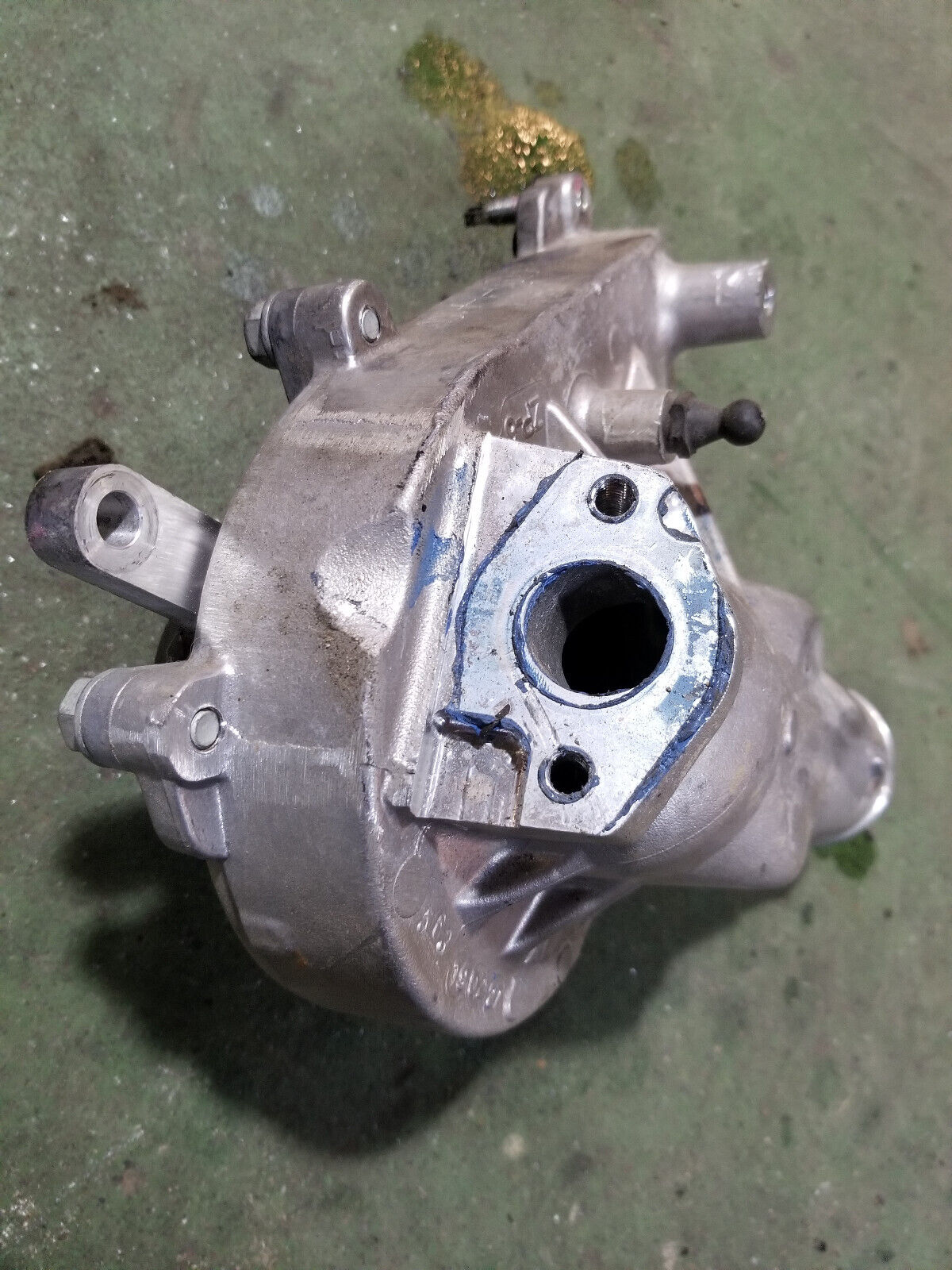 L5P 6.6L DURAMAX GM  12680257  WATER PUMP