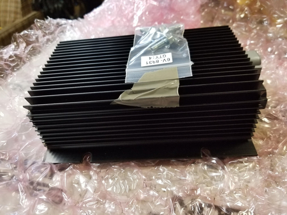 NEW Caterpillar 239-3902 24 Volt To 12 Volt Converter CB Radio Stereo 2393902