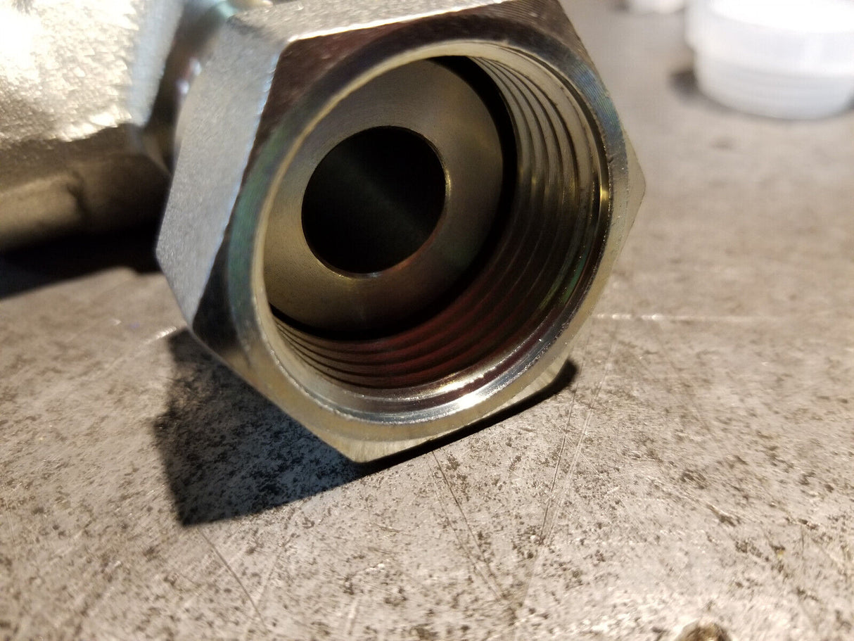 7X-0873 CATERPILLAR 9/16-18 Tee Adapter 7X0873