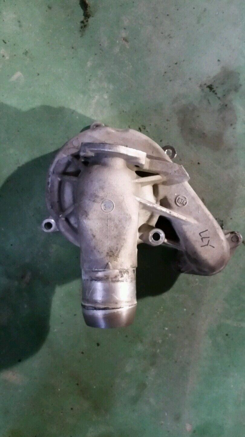 04.5 05 06 07 LLY LBZ GMC Sierra Duramax Diesel Water Pump Housing