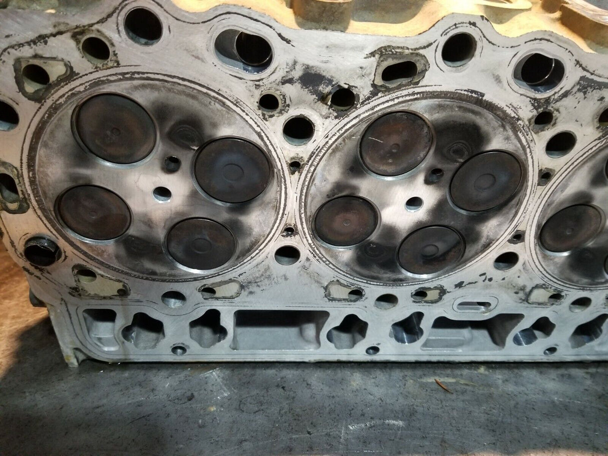 2006-2010 Chevy GMC 6.6 LBZ LMM DURAMAX CYLINDER HEAD RH PASSENGER REF41