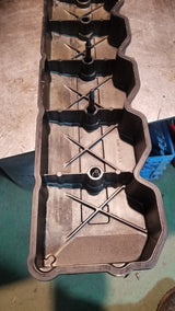 3937121 Dodge Ram Cummins 5.9L 24v turbo diesel engine VALVE COVER 2002 ref216