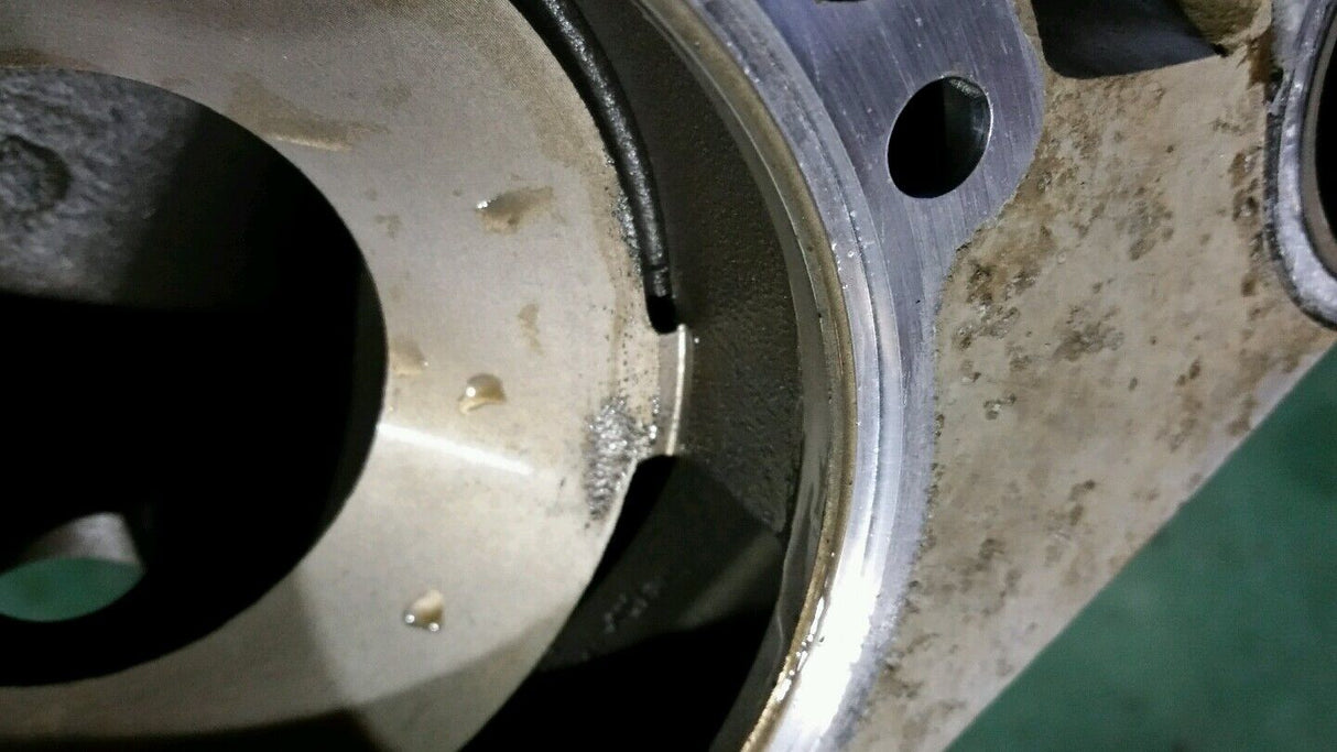 07.5 08 09 10 Chevrolet Silverado GMC Sierra Duramax Diesel Water Pump Housing