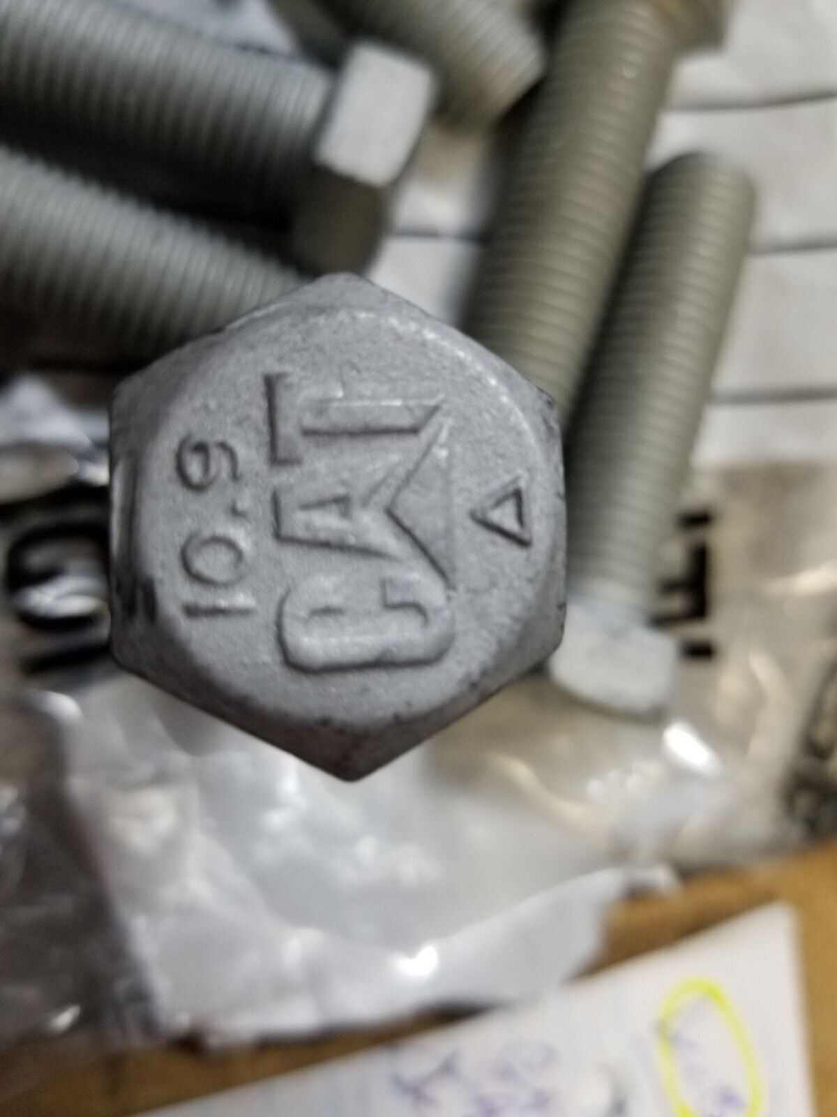 PACK OF 8 BOLTS - 8T4140 M16-2 x 60mm Hex Head Bolt 8T-4140