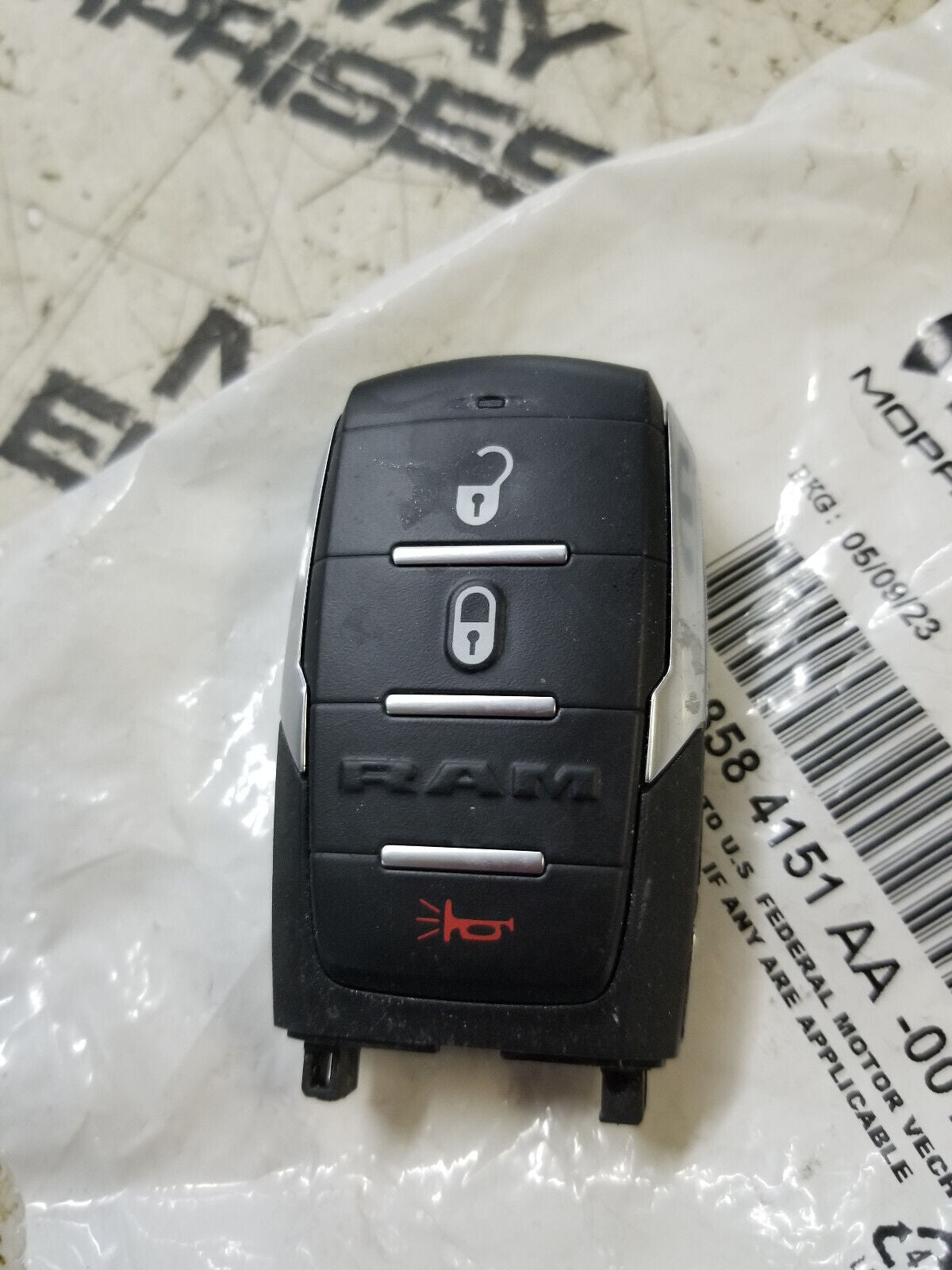 68584151AA 1x New Replacement Proximity Key Fob Remote SHELL / CASE