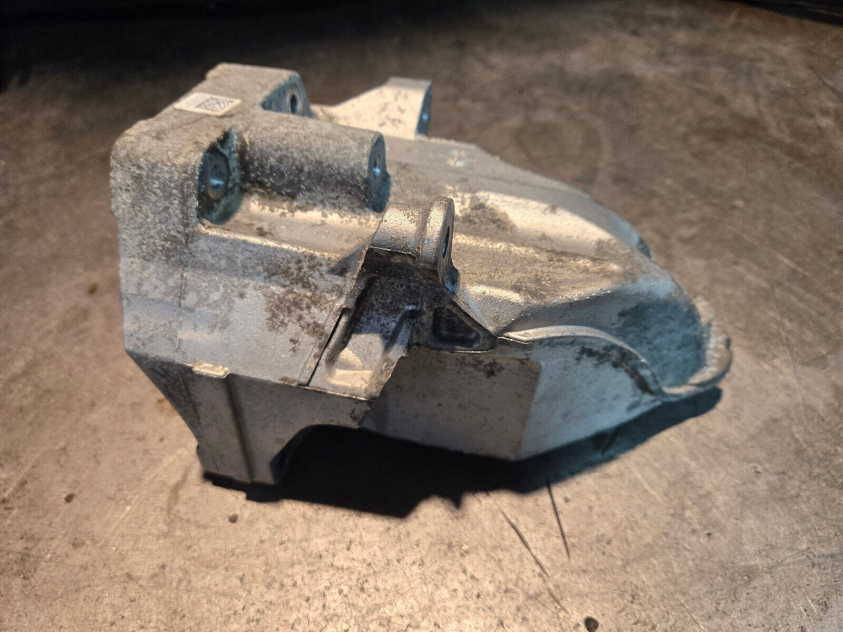 2014-2018 MERCEDES SPRINTER 2500 DIESEL LEFT ENGINE MOUNT BRACKET A6512231704