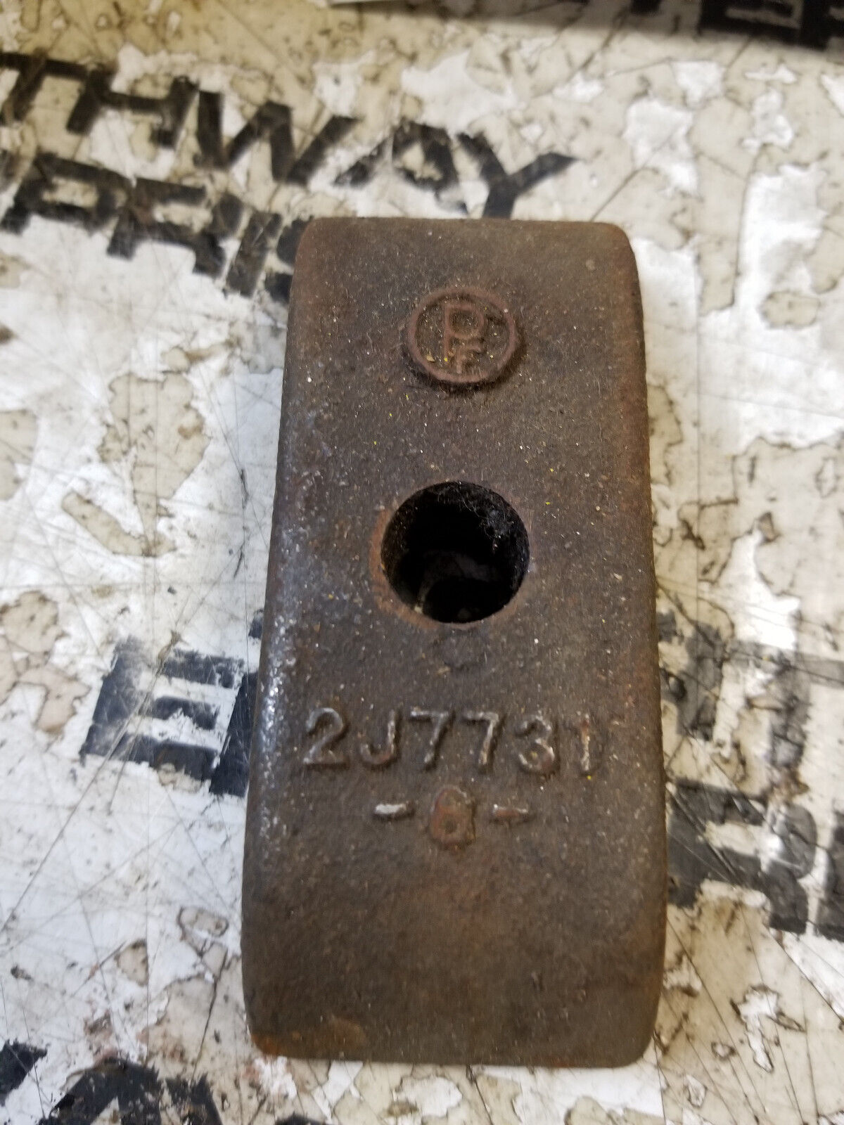 2J-7731 CATERPILLAR CLAMP 2J7731