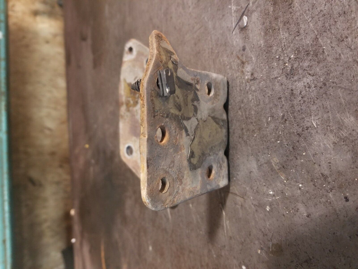 3946191  LIFT PUMP BRACKET 98-2002 Dodge Cummins 24V 5.9L VP44