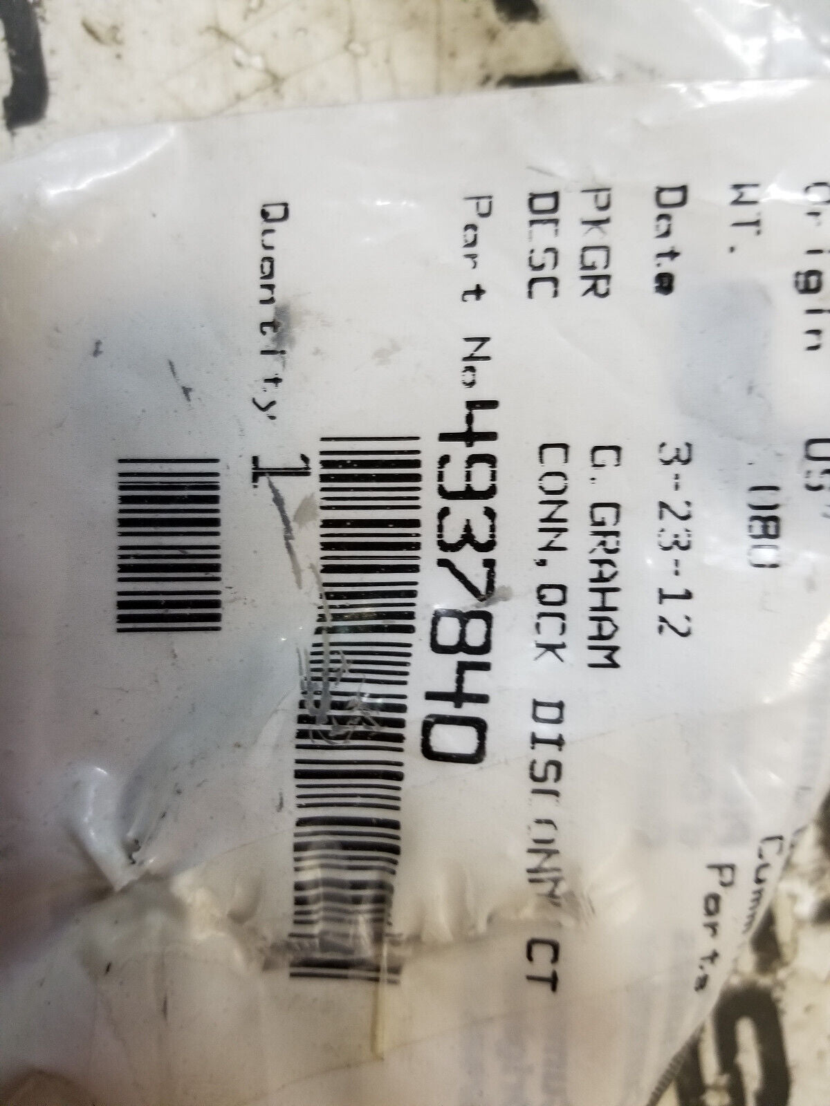 Genuine Cummins 4937840 Quick Disconnect Fuel Line Connector