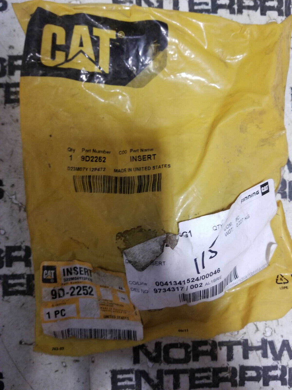 9D-2252 CATERPILLAR INSERT