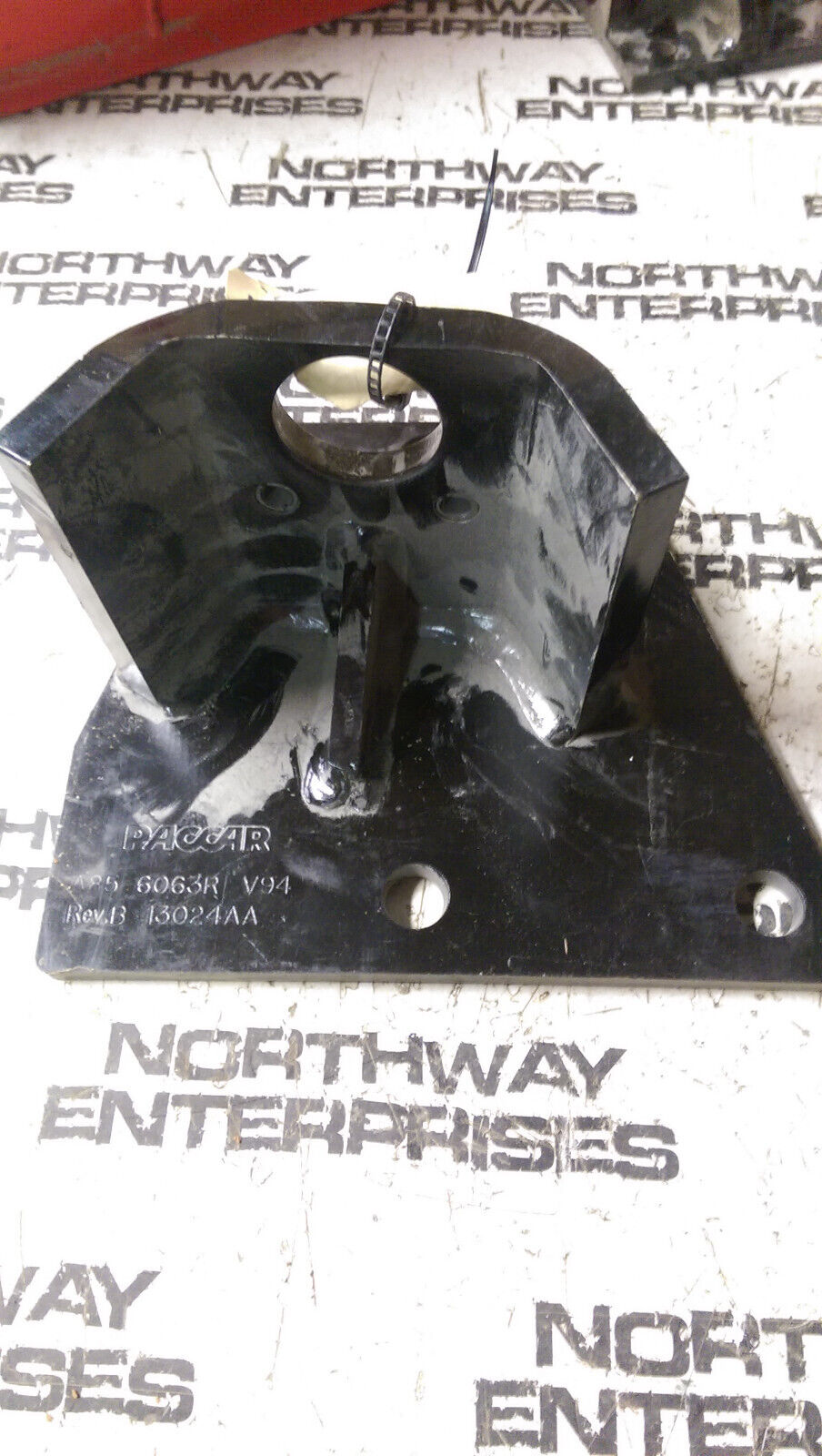 A85-6063R Paccar Made Peterbilt Engine Support Motor Mount Rear RH Pass Side