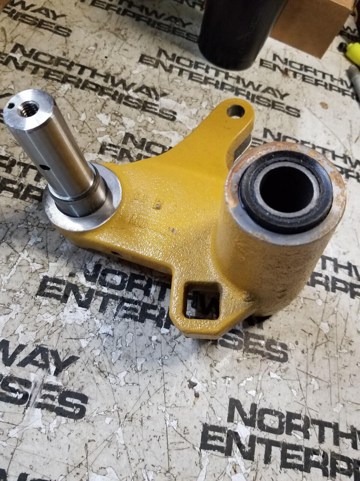322-5108 CAT Belt Tightener Arm 773G 775G LRC 775G