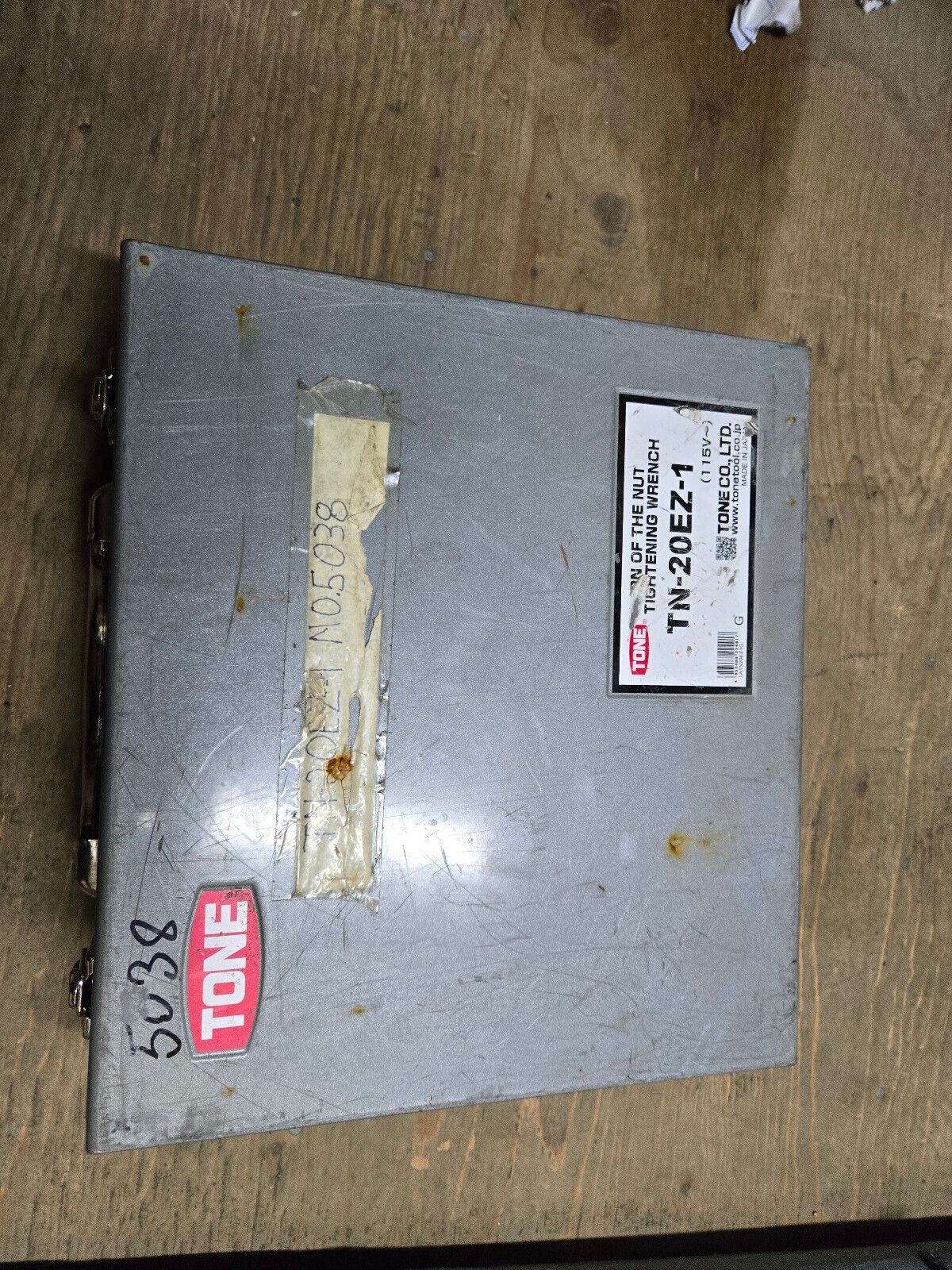 TN-20EZ-1 Tone Shear Wrench Model TN-20EZ-1 - Turn of the Nut Tightening Wrench