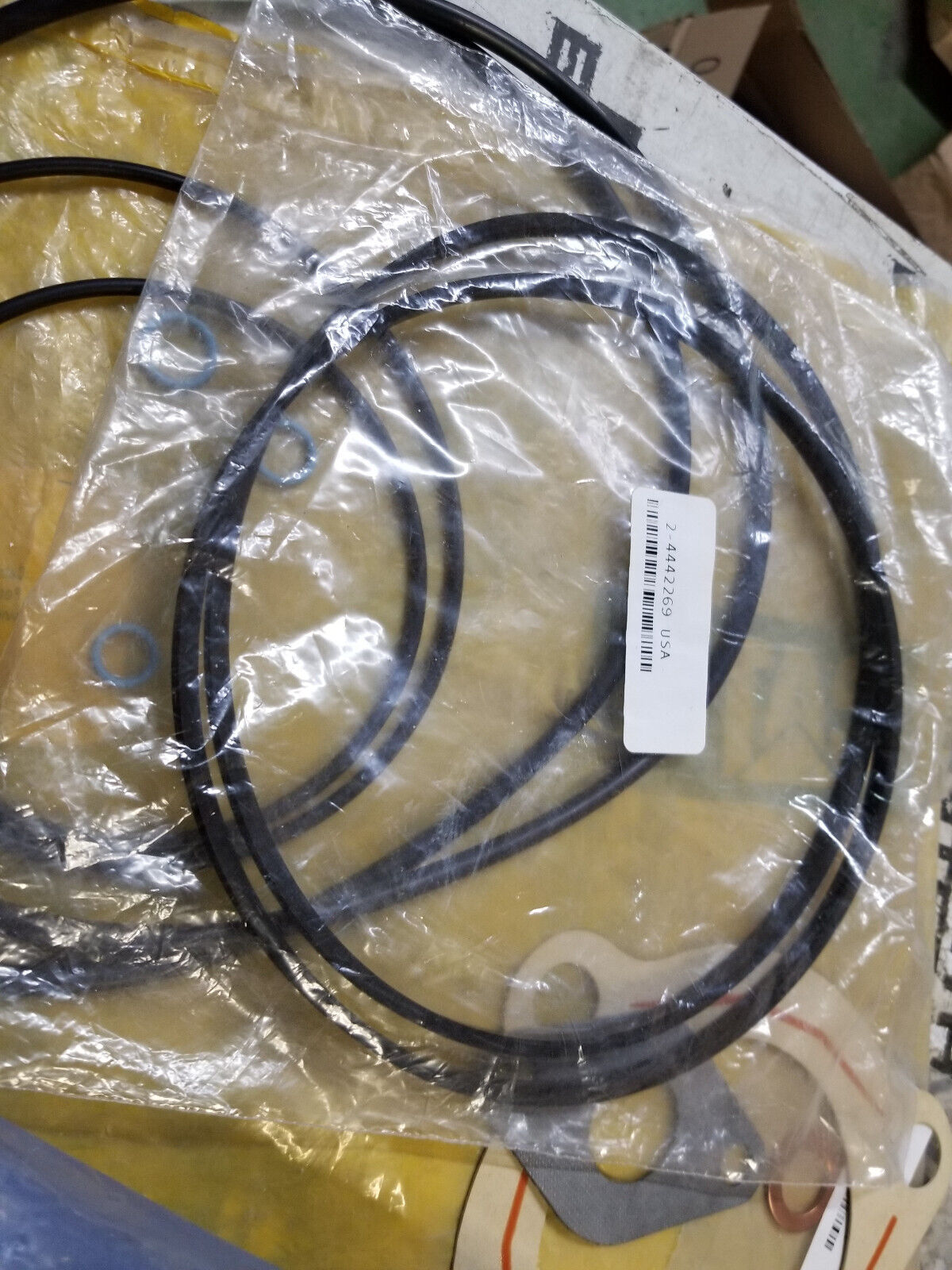 Caterpillar 455-1832  KIT-FLYWHEEL HOUSING GASKET (poss parts missing)
