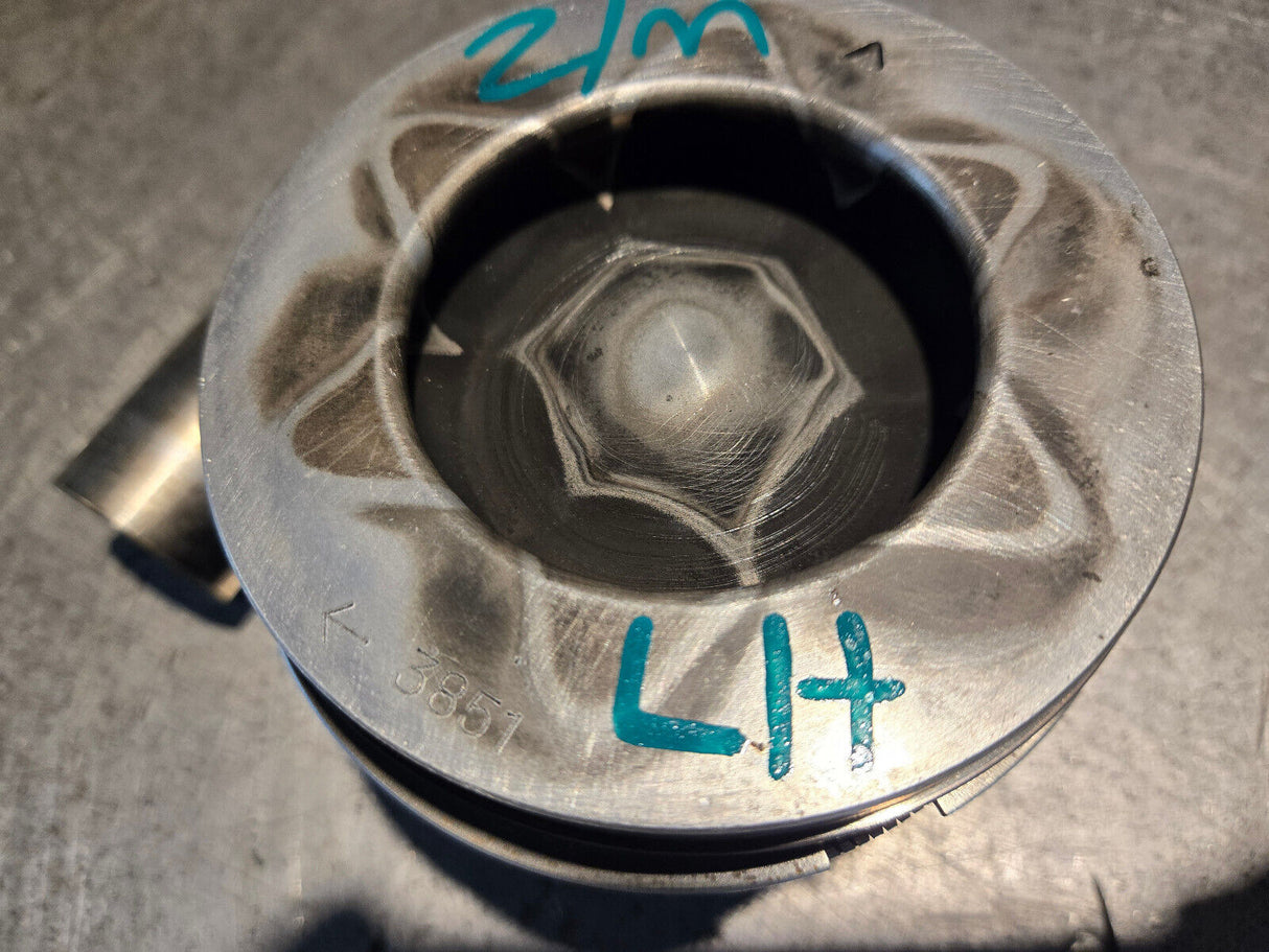 07-10 2007-2010 DURAMAX 6.6 6.6L LBZ LMM ENGINE PISTON LH DRIVERS STD 97374385