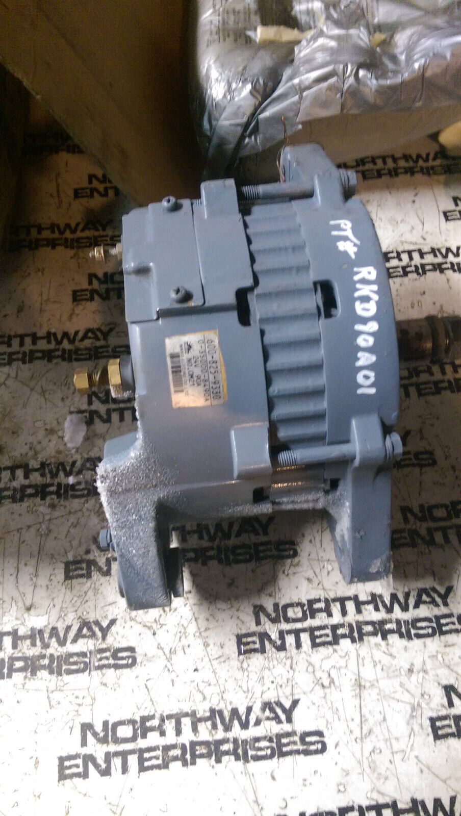 OEM KOMATSU RKD90A01 ALTERNATOR 0350008350 0350008352