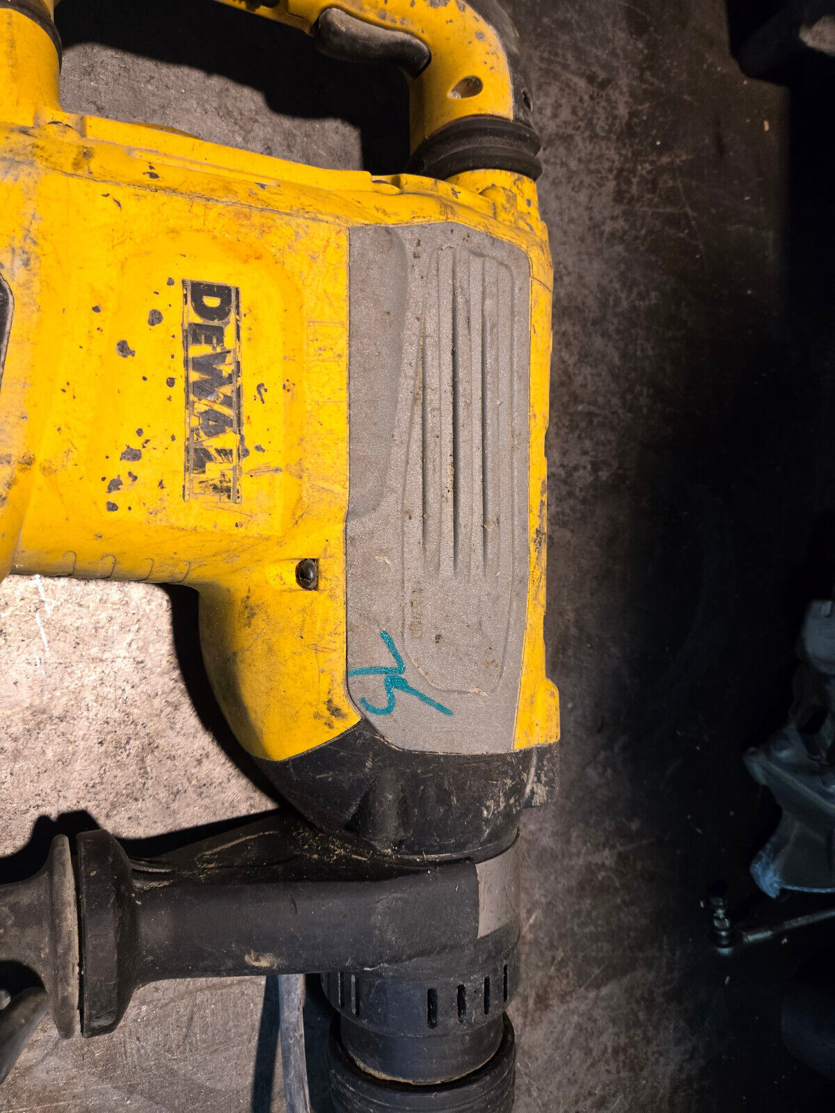 Dewalt D25733 SDS Max Rotary Hammer Drill 1-7/8" Corded Electric